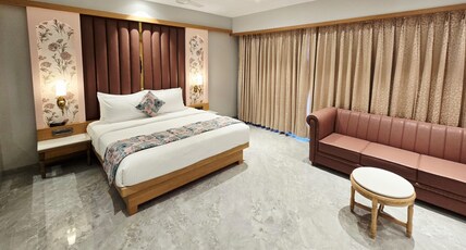 HOTEL MUMBAI HOUSE DIGHA, AIROLI Room Type - Signature Luxury Room