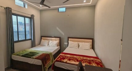 Shree Rajeshwar Bhawan Ayodhya Room Type - Four Bed Ac Room