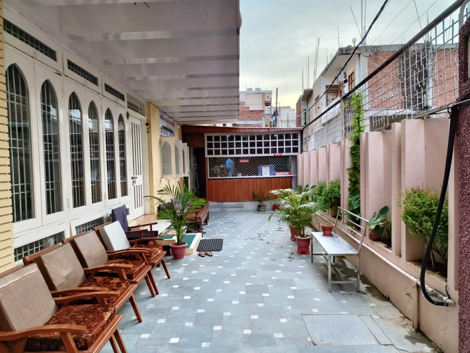 Aaditya Ashram Sewa Samiti Homestay - Tap to explore photos