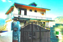 Dilli House by Alaya Stays, Kasauli