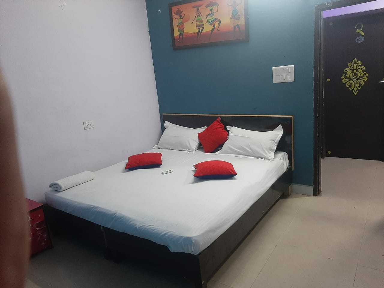 Hotel O RL Residency - Tap to explore photos