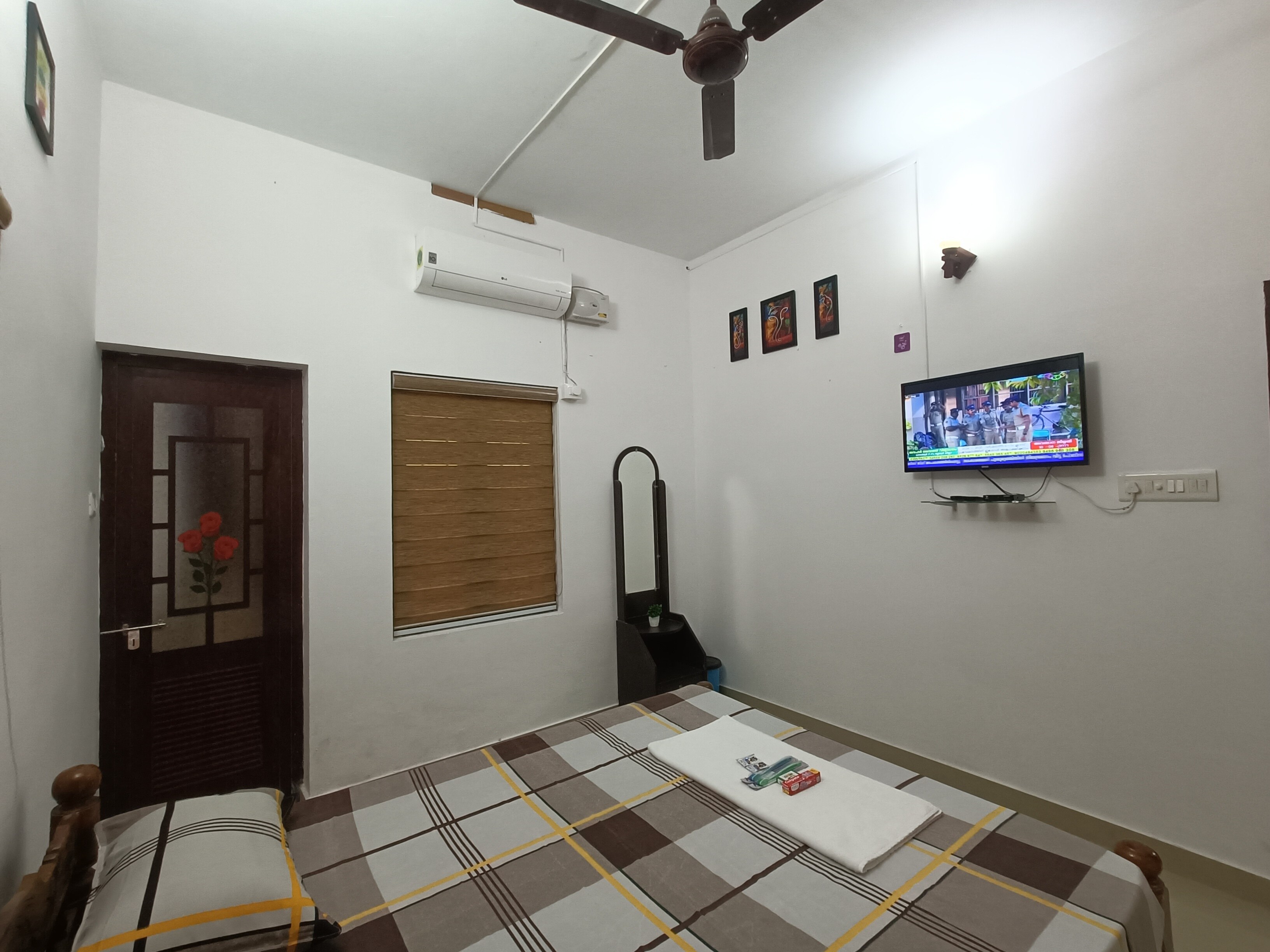 POONKAVANAM VILLA - Tap to explore photos