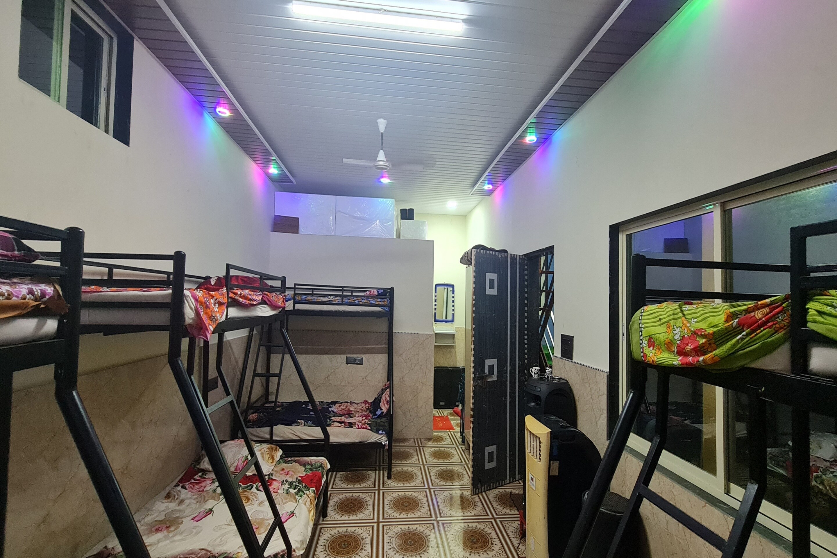 Hotel O Home Bhogwal Farmhouse & Party Zone - Tap to explore photos