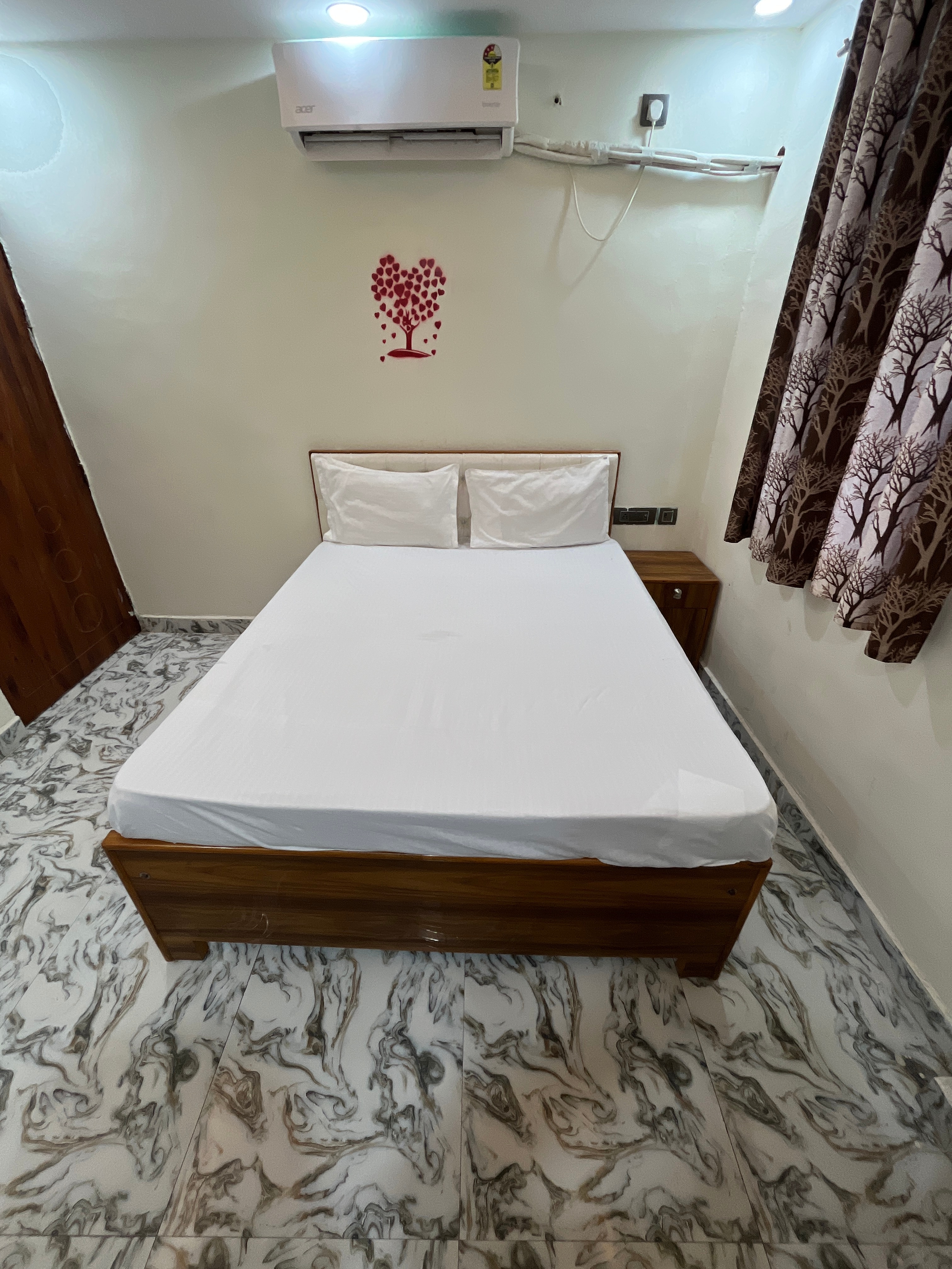 Hotel A V Grand kanpur - Tap to explore photos