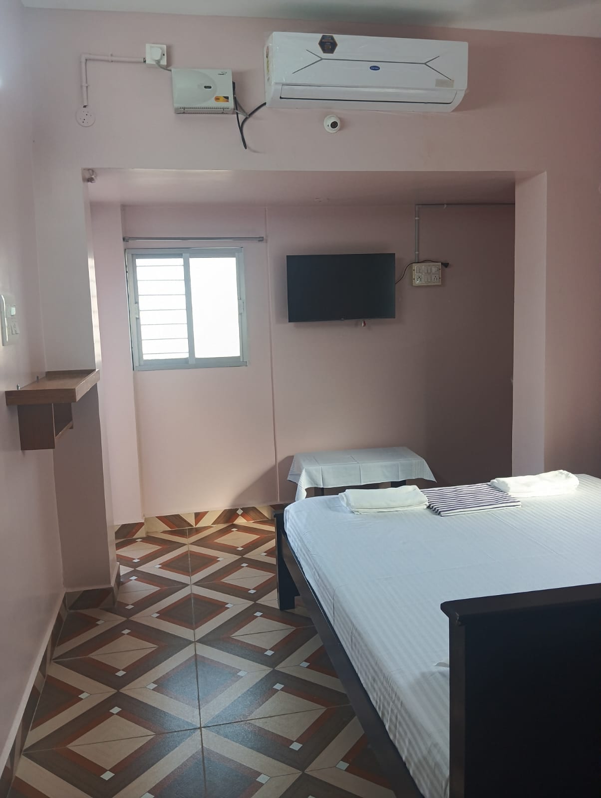 Centaurus Homestays- Omega - Tap to explore photos