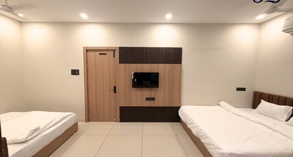 Hotel Shree Maya Comfort Inn Room Type - Grand Family Room for 5 Guests