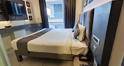 Hotel Ranbirs Alambagh Room Type - Deluxe Room, Free Valet Parking, 10 Percent Off On Food Bill, Outside Food Not Allowed