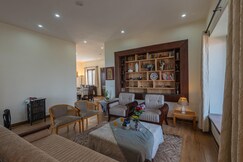 Alaya Stays SnowPeak 3 BHK Villa With Hill Views