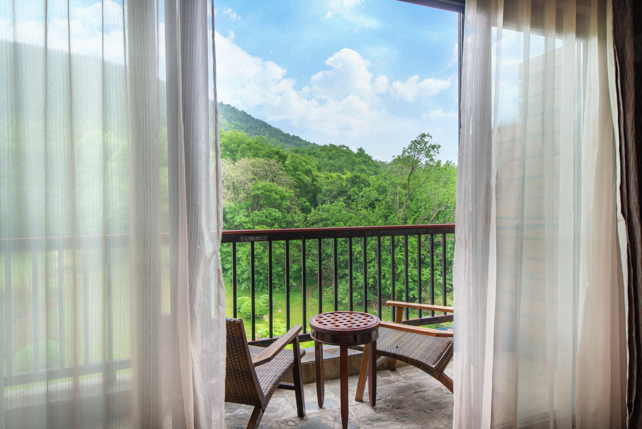 Holiday Inn Resort Chaohu Hot Spring - Tap to explore photos