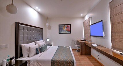 The Altius Boutique Hotel Room Type - Cozy Economy Room with Work Desk