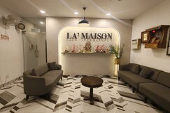 Hotel La Maison & Banquet