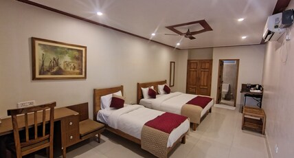 MVT Guesthouse & Restaurant Room Type - Triple Room
