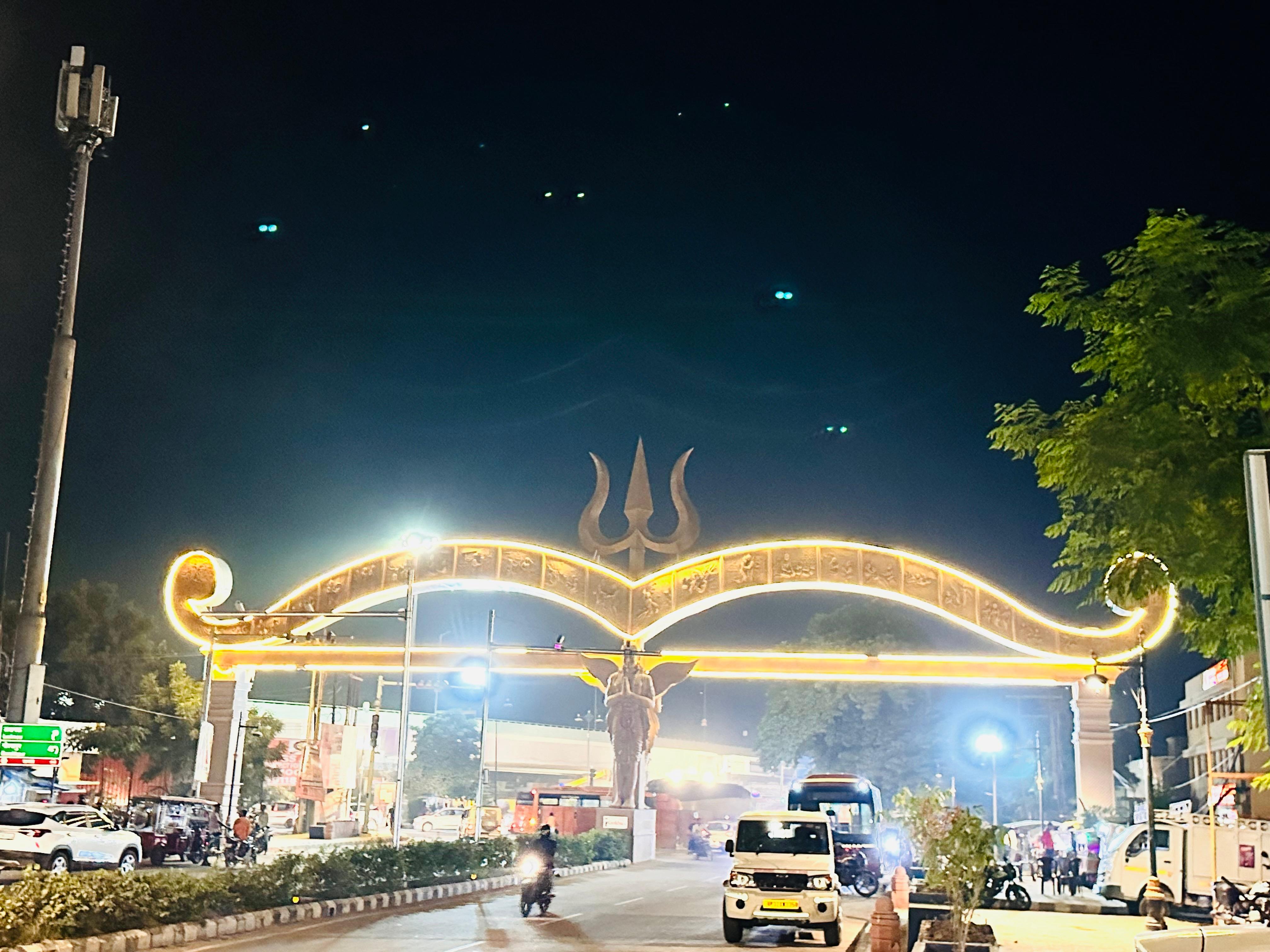 shree janki palace - Tap to explore photos