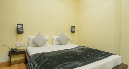 Berry Fresh Stays Mahabaleshwar With Pool Room Type - Standard Room with Sofa (Upper floor)