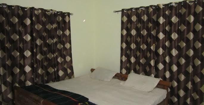 Hotel Aranyak Jungal camp Kanha - Tap to explore photos