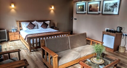 The Divine Hima Hotel | Restaurant & Bar Room Type - Family Suite