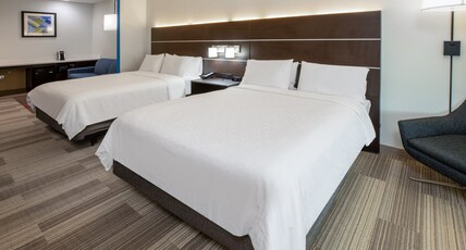 Holiday Inn Express Hotel & Suites Rockport Room Type - 2 Queen Beds Suite Comm Access Tub
