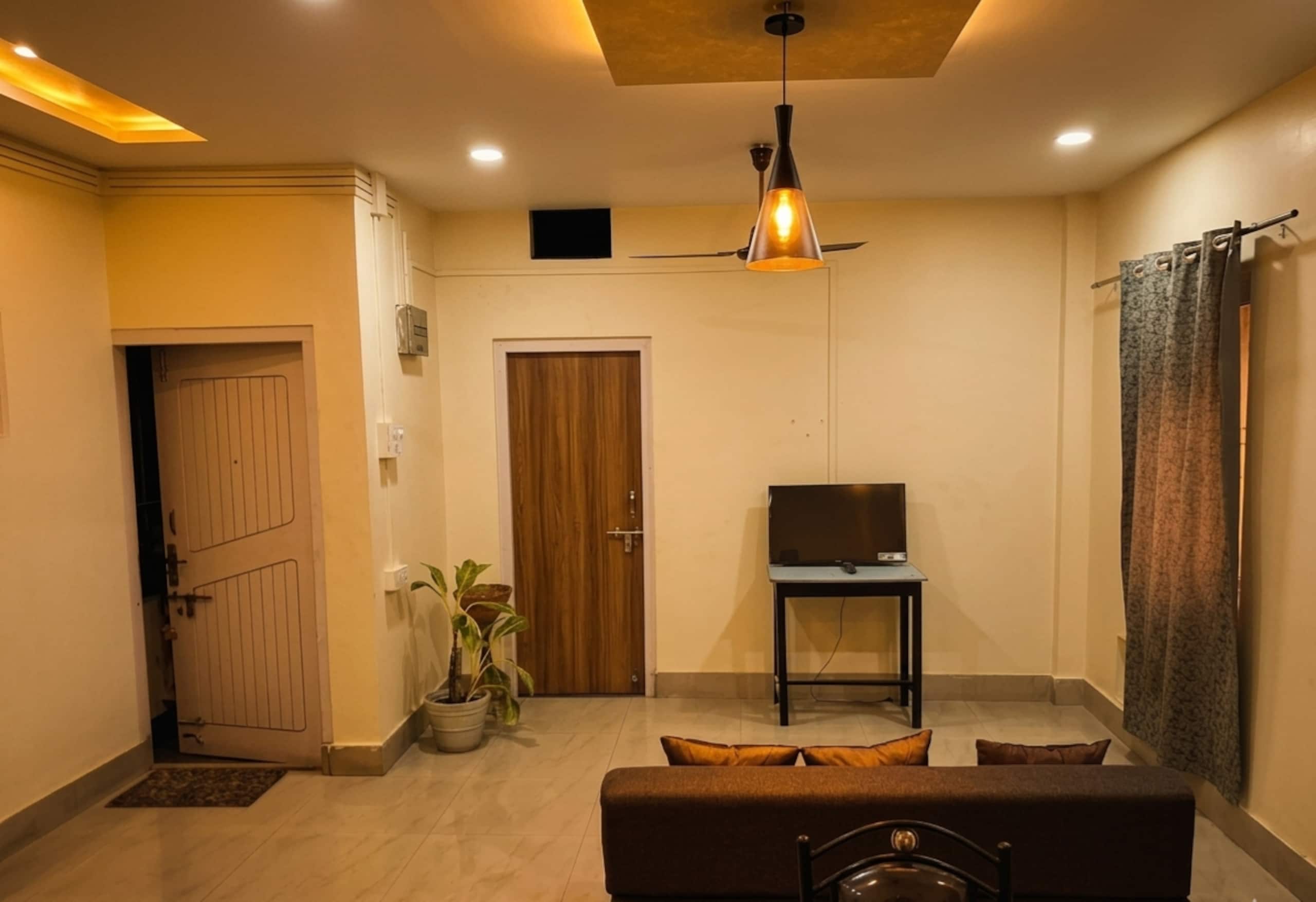 Mango Tree Homestay - Tap to explore photos