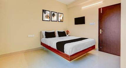 Hotel O AIIMS Bhubaneshwar Formerly Madhusudan Palace Room Type - Deluxe with View Hotel O AIIMS Bhubaneshwar Formerly Madhusudan Palace Room Type - Deluxe with View