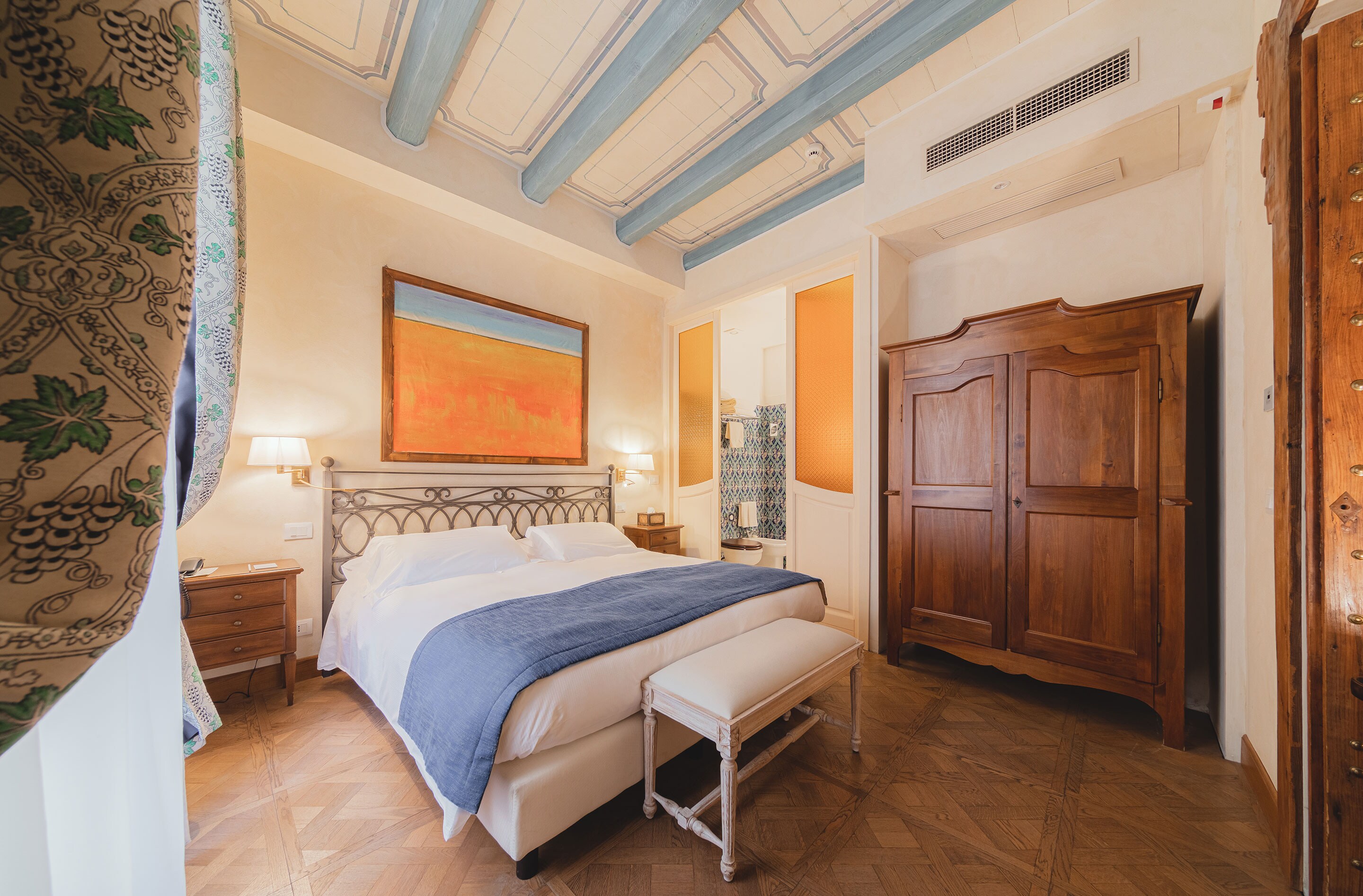 Algila Ortigia Charme Hotel - Tap to explore photos