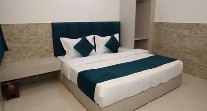 FabHotel Metro Residency Room Type - Deluxe Room