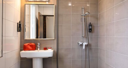 Ibis Styles Saint-Quentin Room Type - Standard room with 2 single beds