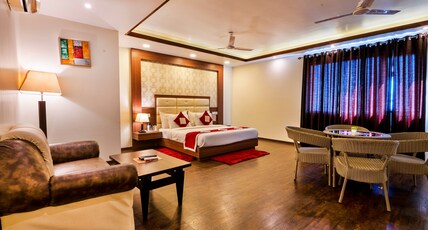 Hotel The Royal Krishna Room Type - Royal Room