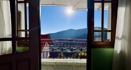 Hermit Retreat Homestay Room Type - Deluxe room with balcony Hermit Retreat Homestay Room Type - Deluxe room with balcony