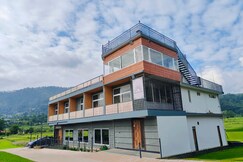 Sunrise Vista Resort & Hotel | 1km from Baijnath Temple & Lake | Near Kausani, Uttarakhand