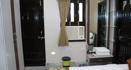 Guru Kripa Excellency Hotel Room Type - Deluxe Double or Twin Room