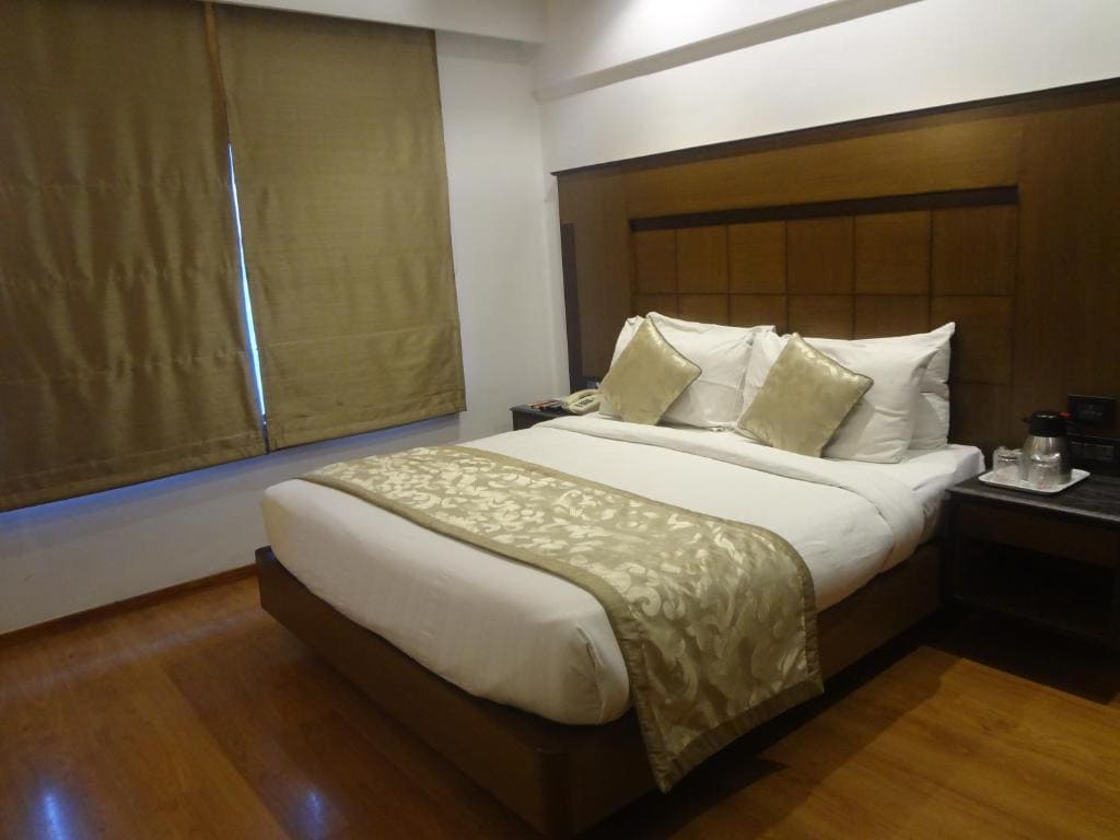 The Fern Residency Mumbai, Pritam Dadar, Series by Marriott - Tap to explore photos