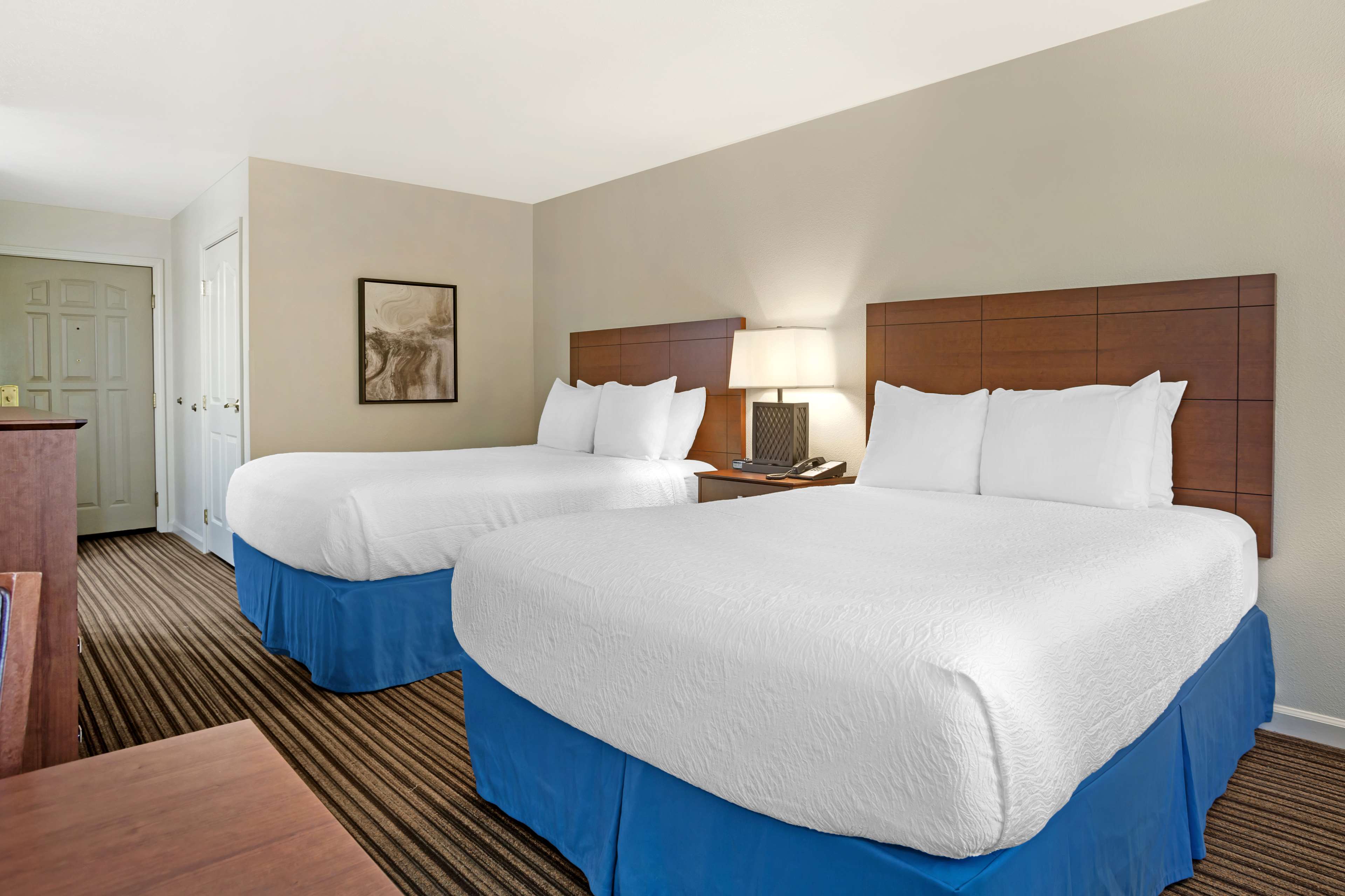 BEST WESTERN CLOVIS COLE - Tap to explore photos