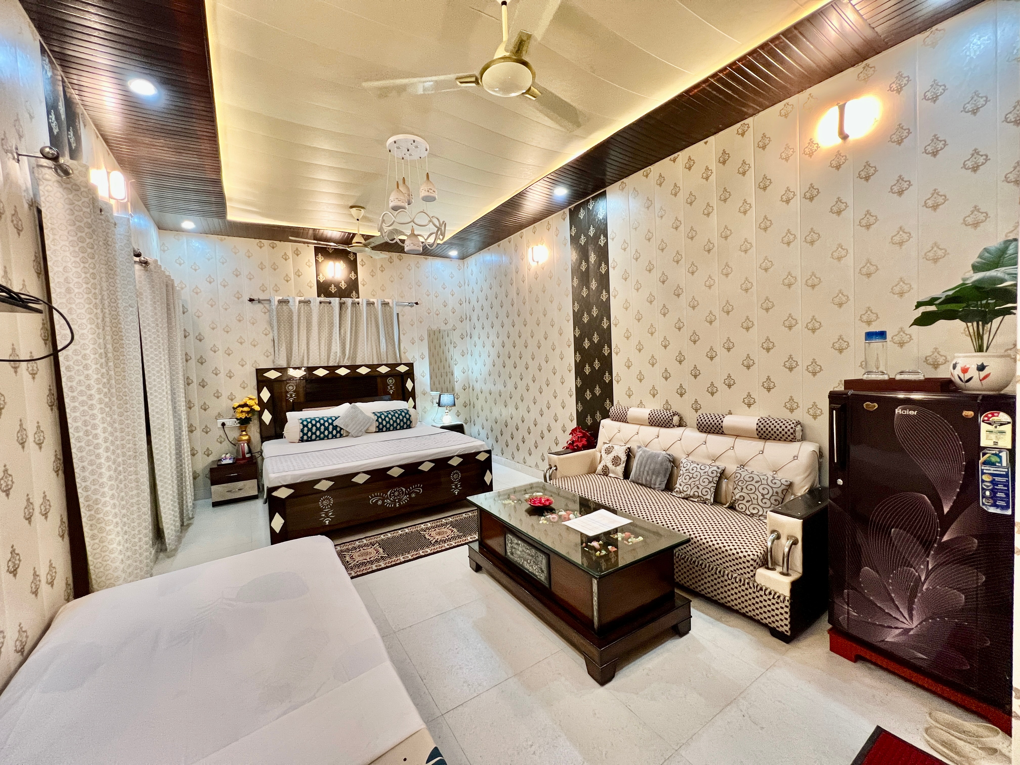 Avishri Homestay - Tap to explore photos