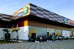 K2 Highway Treat & Resort Unit of Lyzon
