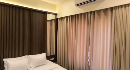 Hotel Sharan Residency Room Type - Deluxe Room
