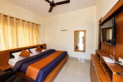 Shivlok Hotel