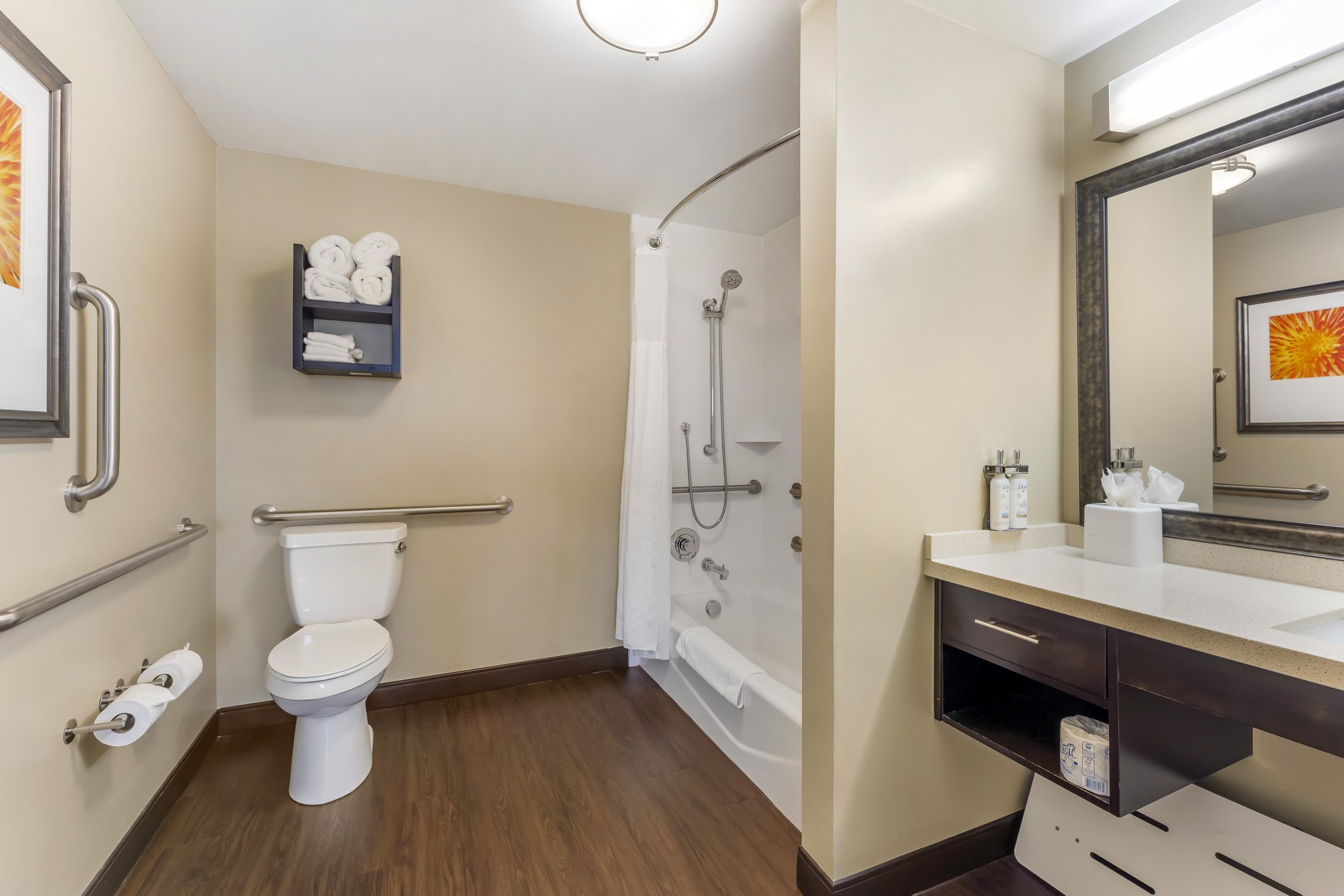 Staybridge Suites PITTSBURGH-CRANBERRY TOWNSHIP - Tap to explore photos