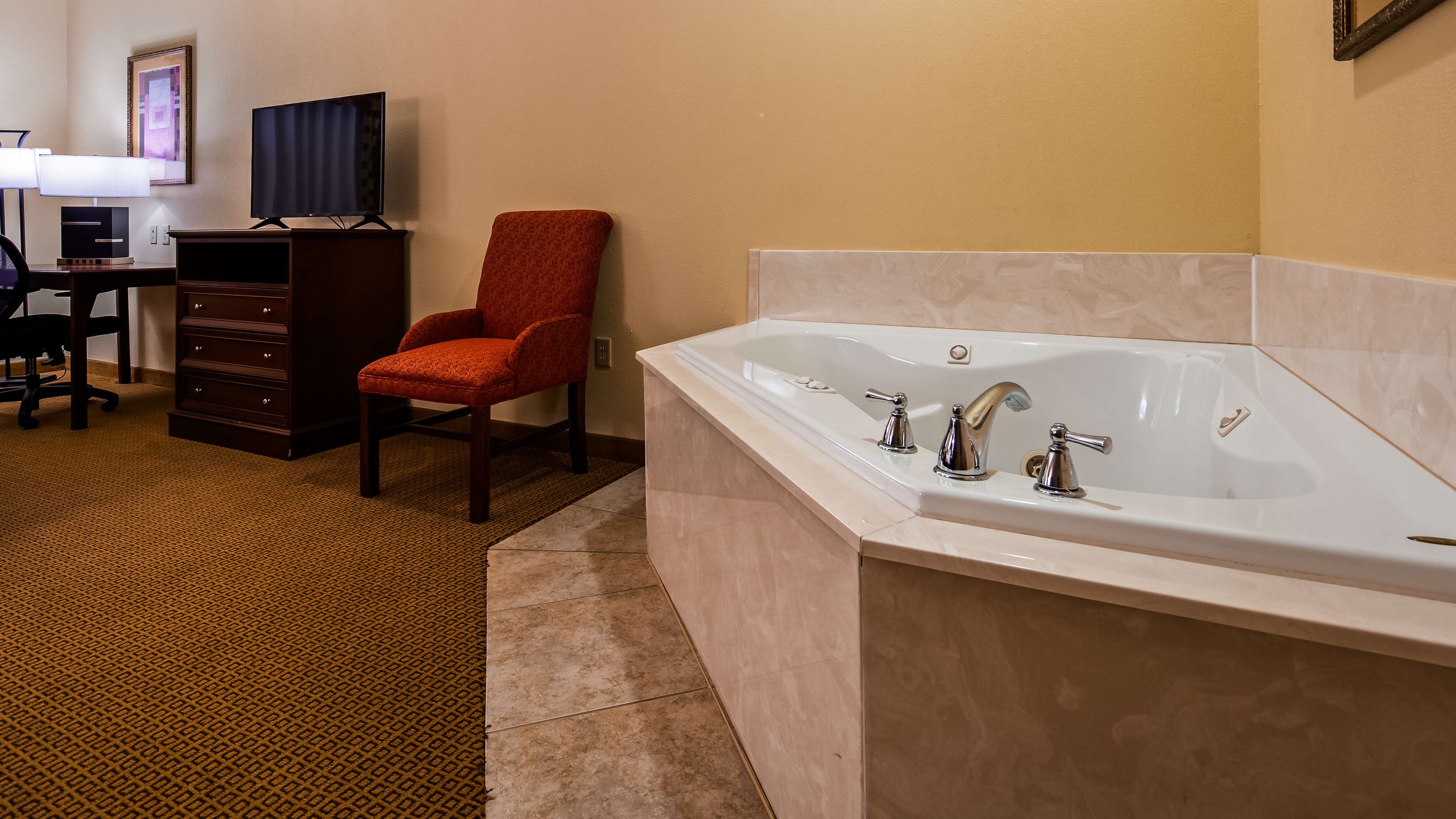 Best Western Littlefield Inn & Suites - Tap to explore photos