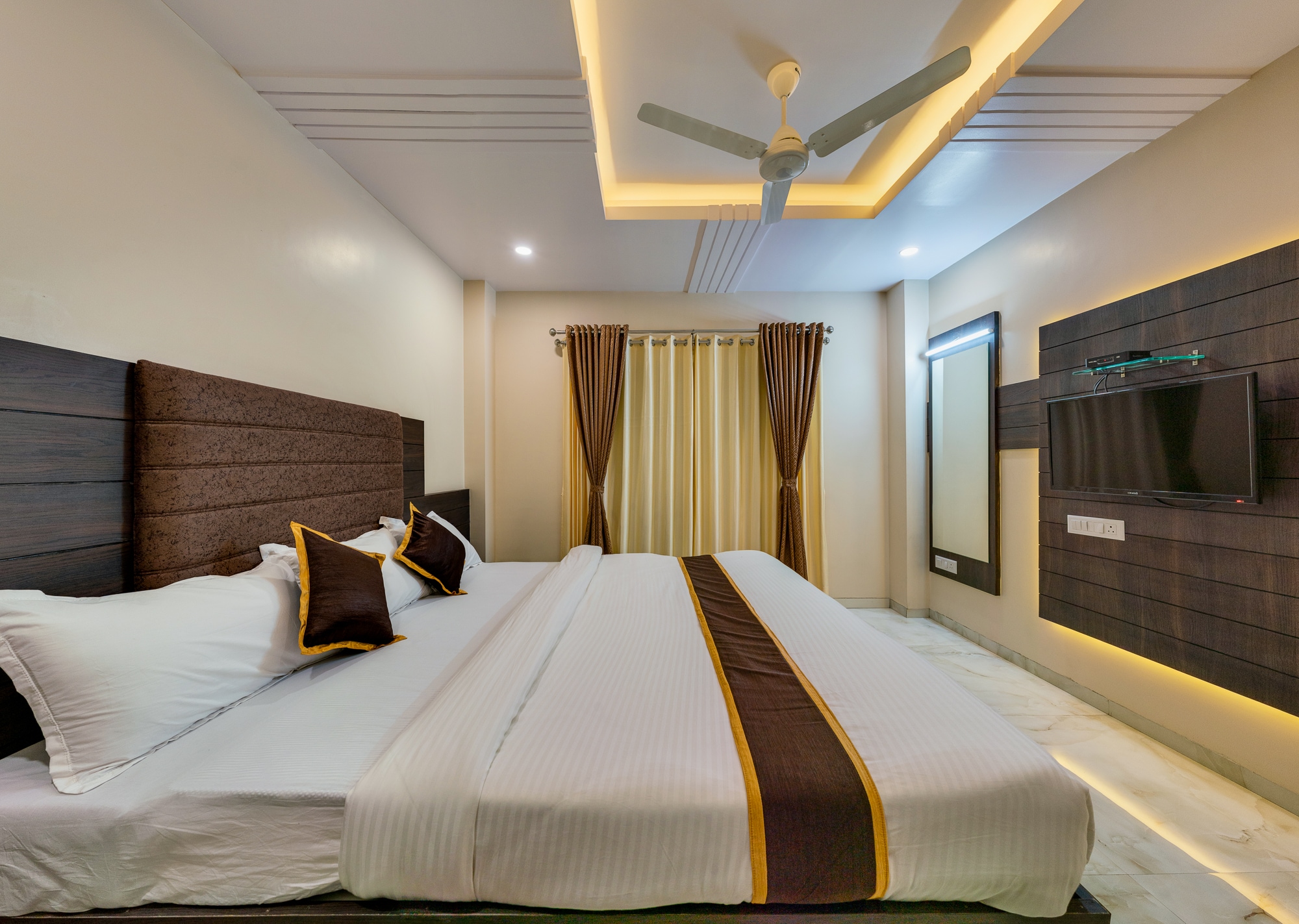 Hotel Aathitya Satkar - Tap to explore photos