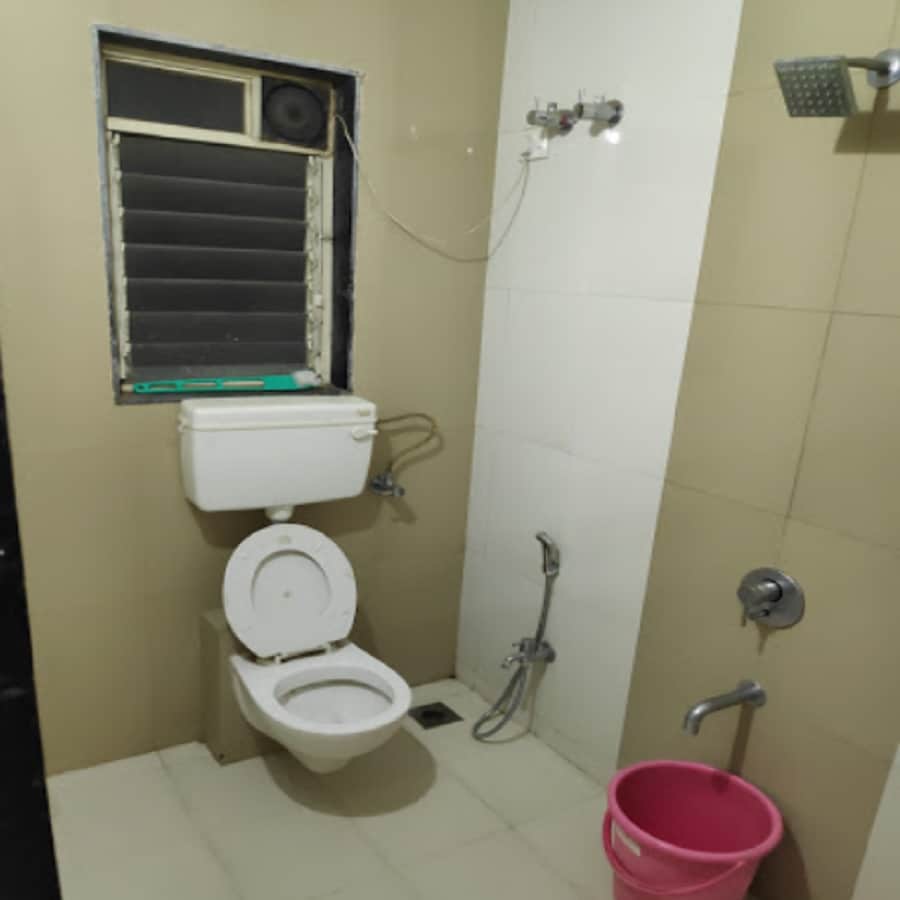 Hotel Sitara Inn - Tap to explore photos