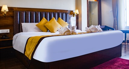 Raj Ville Hotel in Darjeeling Near Mall Road Room Type - Executive Room