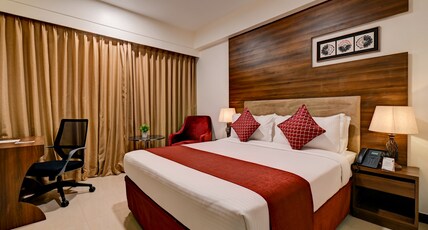 Hotel Tip Top International Hinjawadi Room Type - Superior King Bed Room Hotel Tip Top International Hinjawadi Room Type - Superior King Bed Room