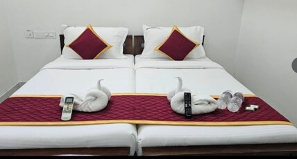 Metro Residency.com Room Type - Deluxe AC Double Bed