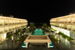 Golden Sands - By The Bay Resorts