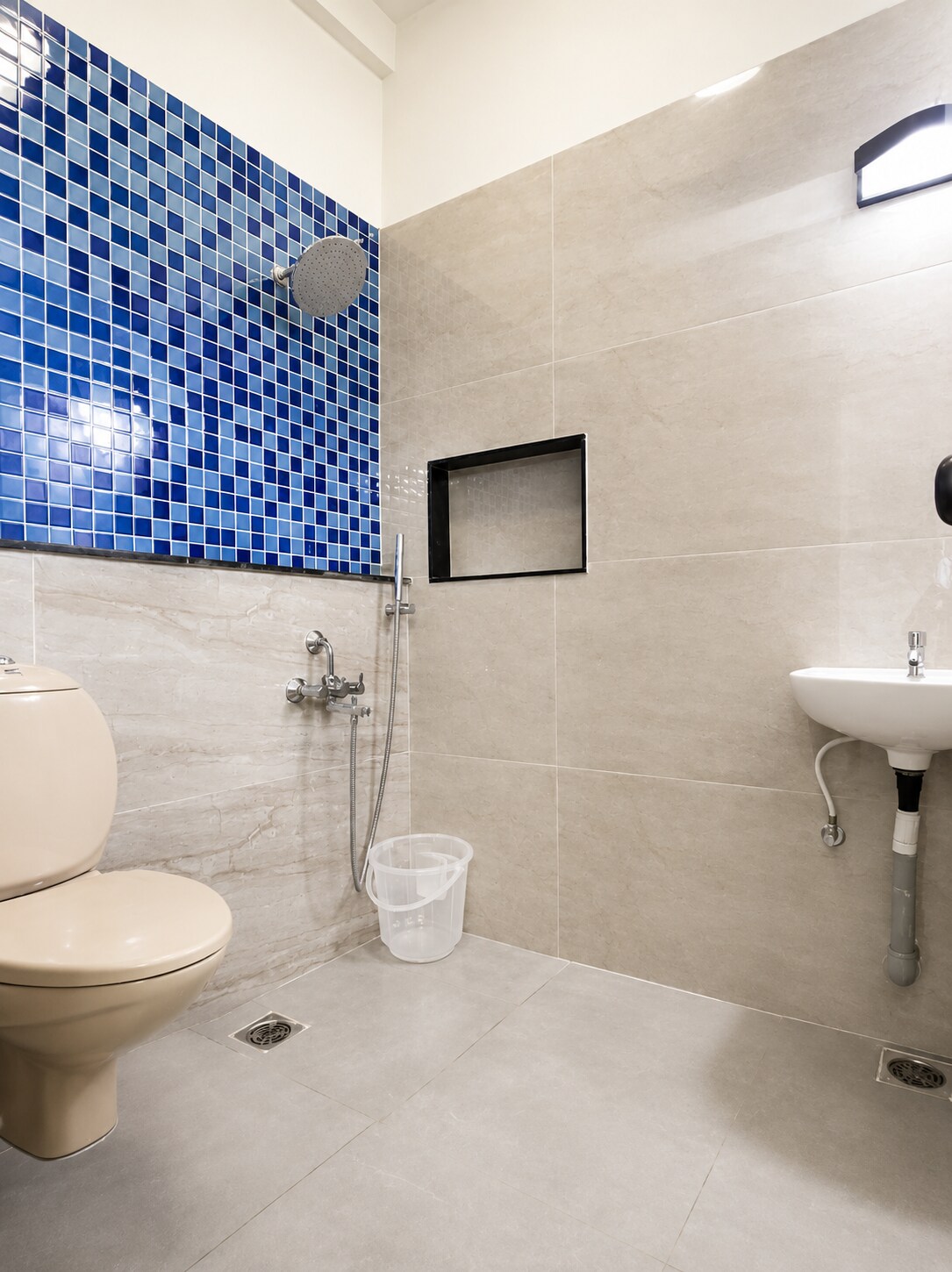 Shivam Homestay Floor 1 - Tap to explore photos