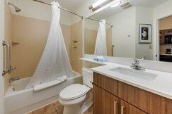 Candlewood Suites FORT MYERS-SANIBEL GATEWAY 