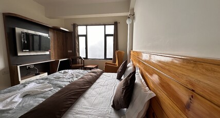 Monkhem Tawang Room Type - Deluxe Superior Room