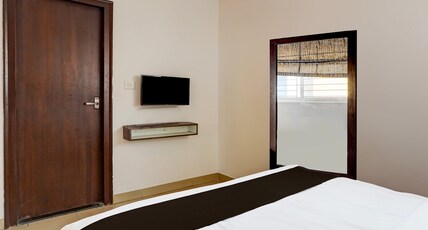 Super Townhouse Hebbal Room Type - Classic