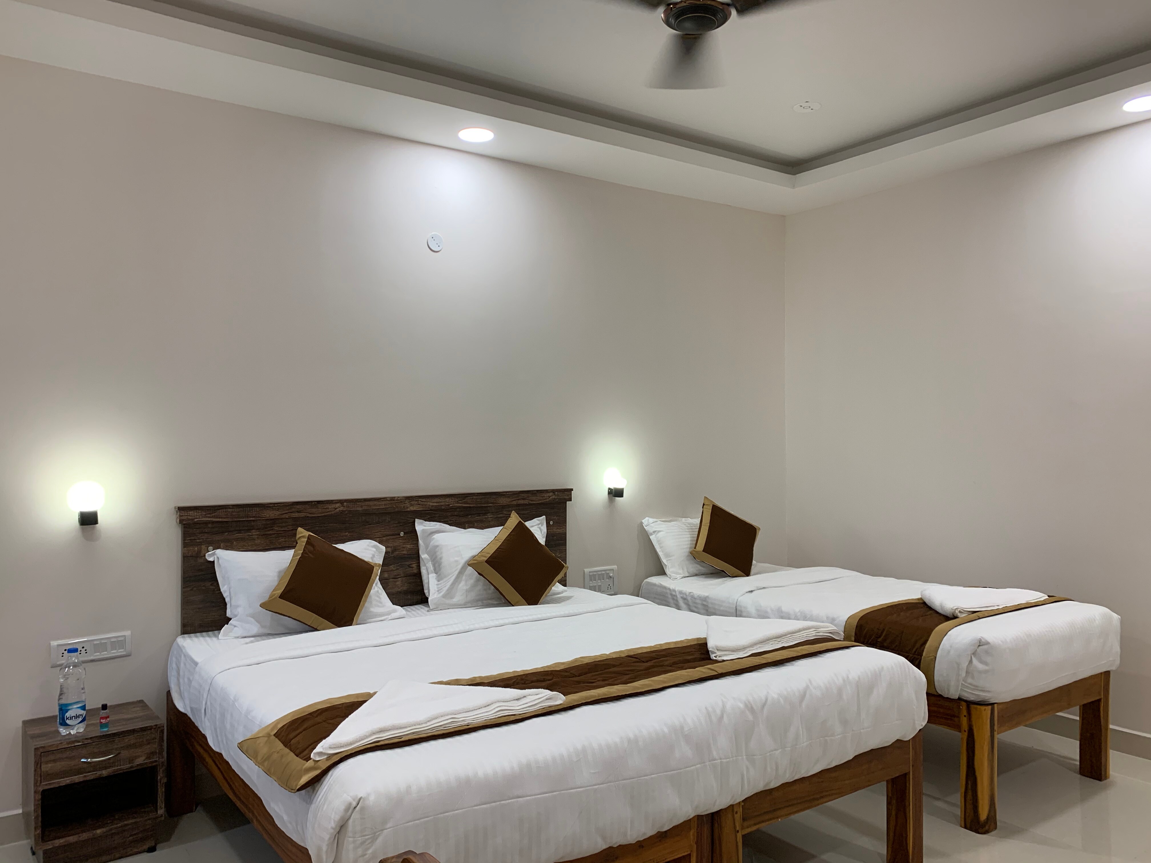 Hotel Rani and Rani Residency - Tap to explore photos