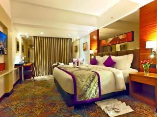 Hotel Madin - Tap to explore photos